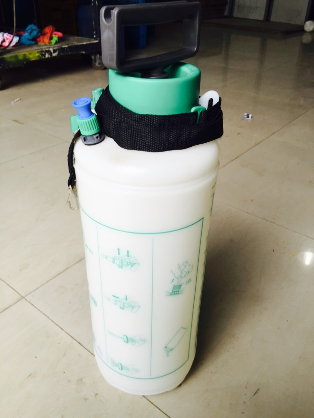 8liter Garden Air Sprayer with Ce Approve/ Compression Sprayer with Ce