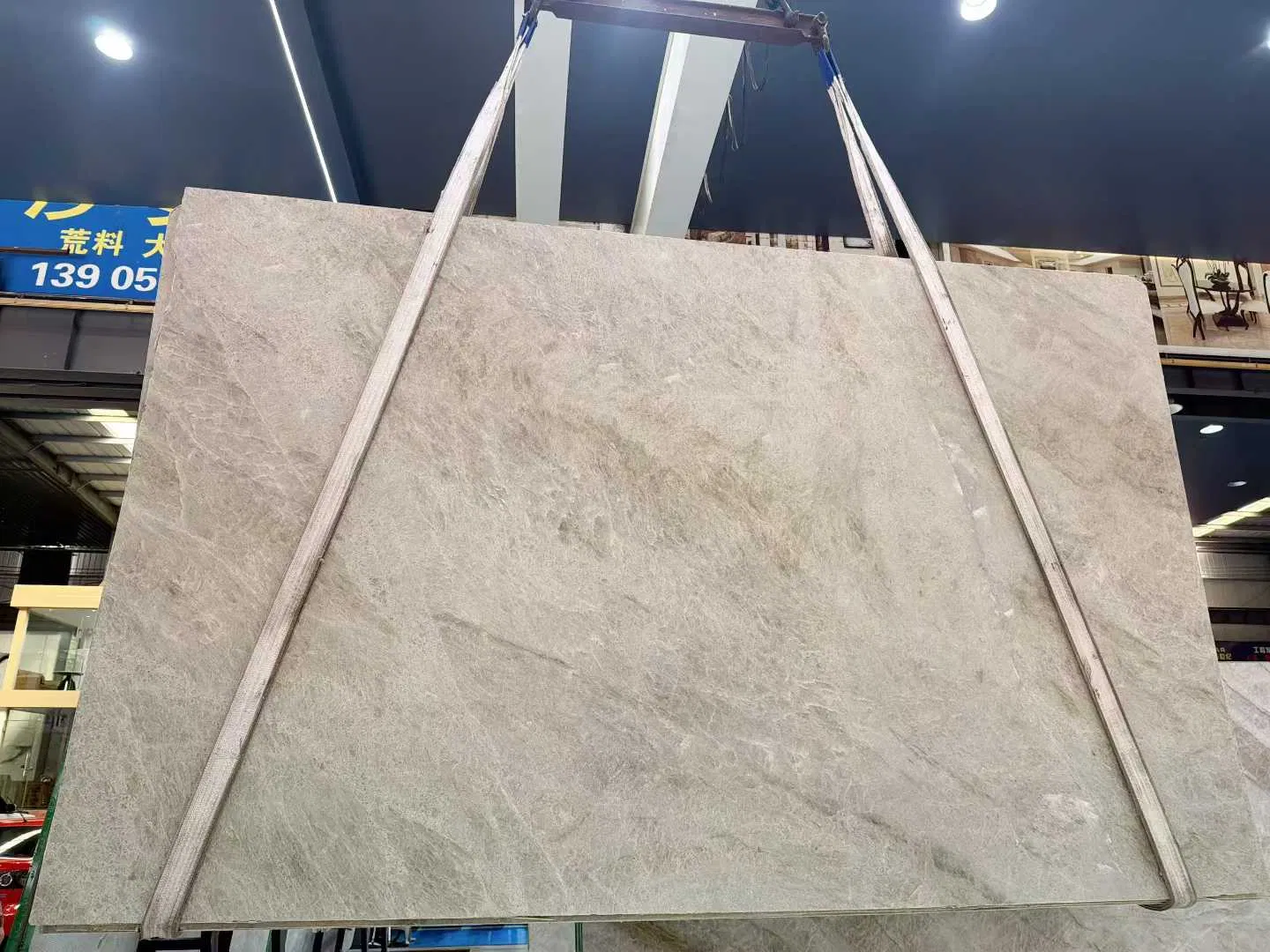 Luxury Polished Taj Mahal Quartzite Kitchen Cabniets Countertops and Marble Slabs in 2cm