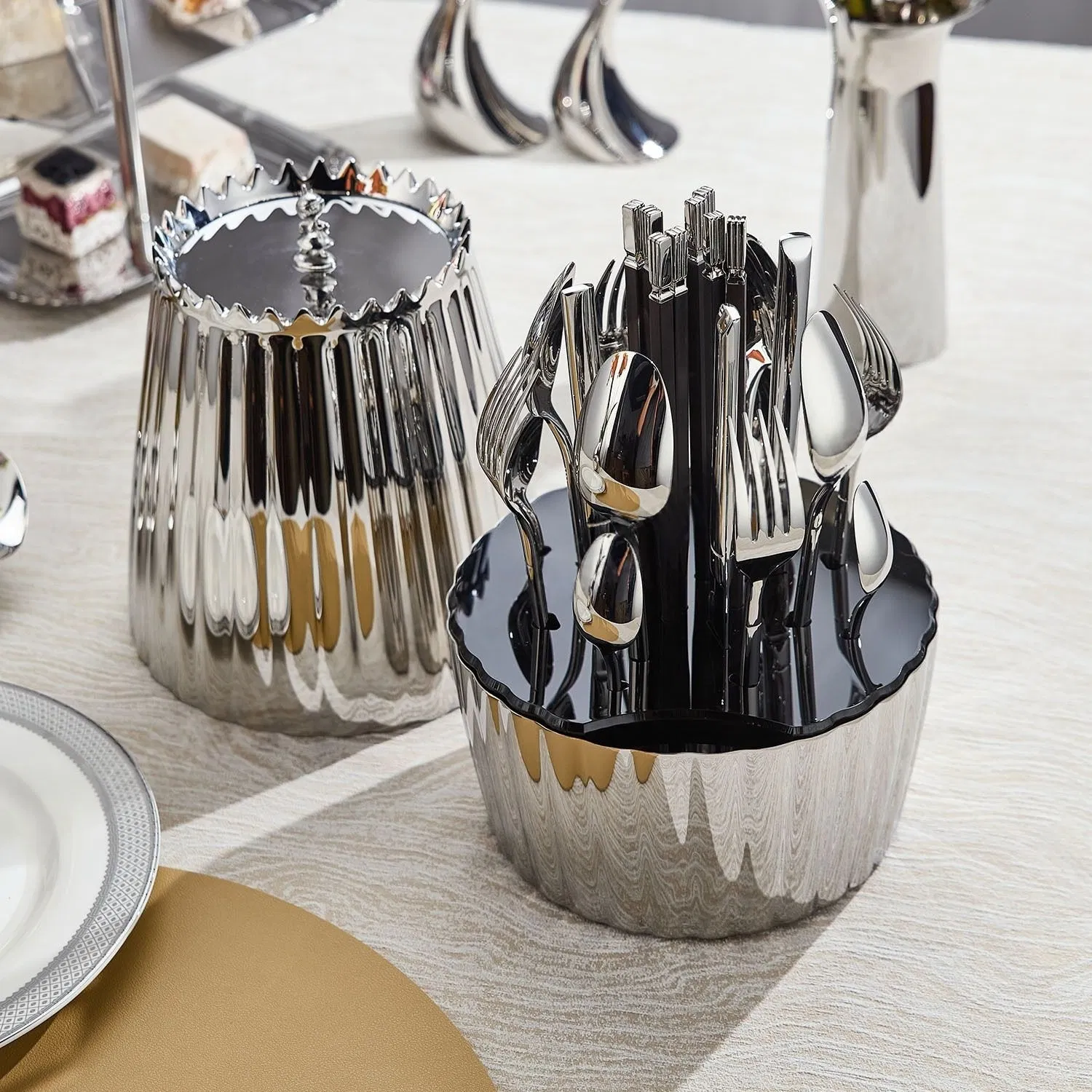 24-Piece Silver Egg-Shaped Tableware Stainless Steel Flatware Set Wholesale Cutlery Set
