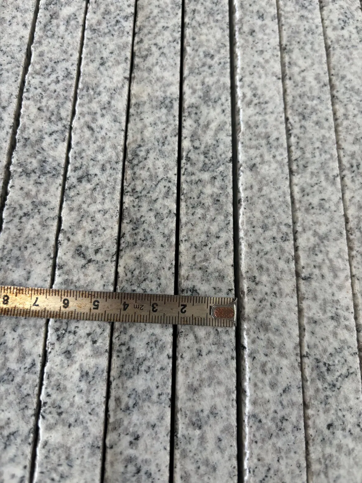 Viscount White Granite for Tiles/Slabs/Countertop/Vanitytop