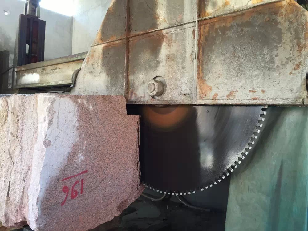 Алмазный сегмент 2500 мм для резки гранита