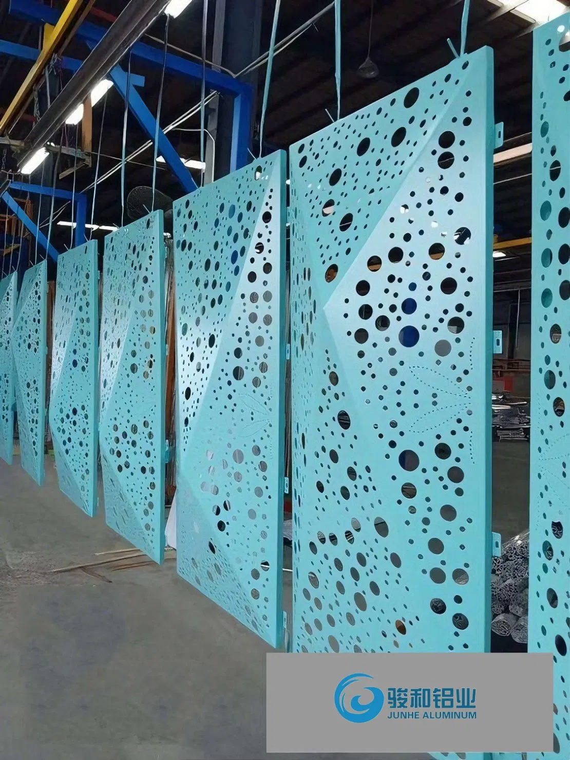 Aluminum Materials Cladding Custom Designed Patterns Easy to Install Powder Coating Perforated Carved Aluminum Panel for Wall Cladding