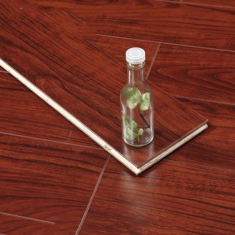 Водостойкий ламинат Red Cherry глянцевый 12 мм