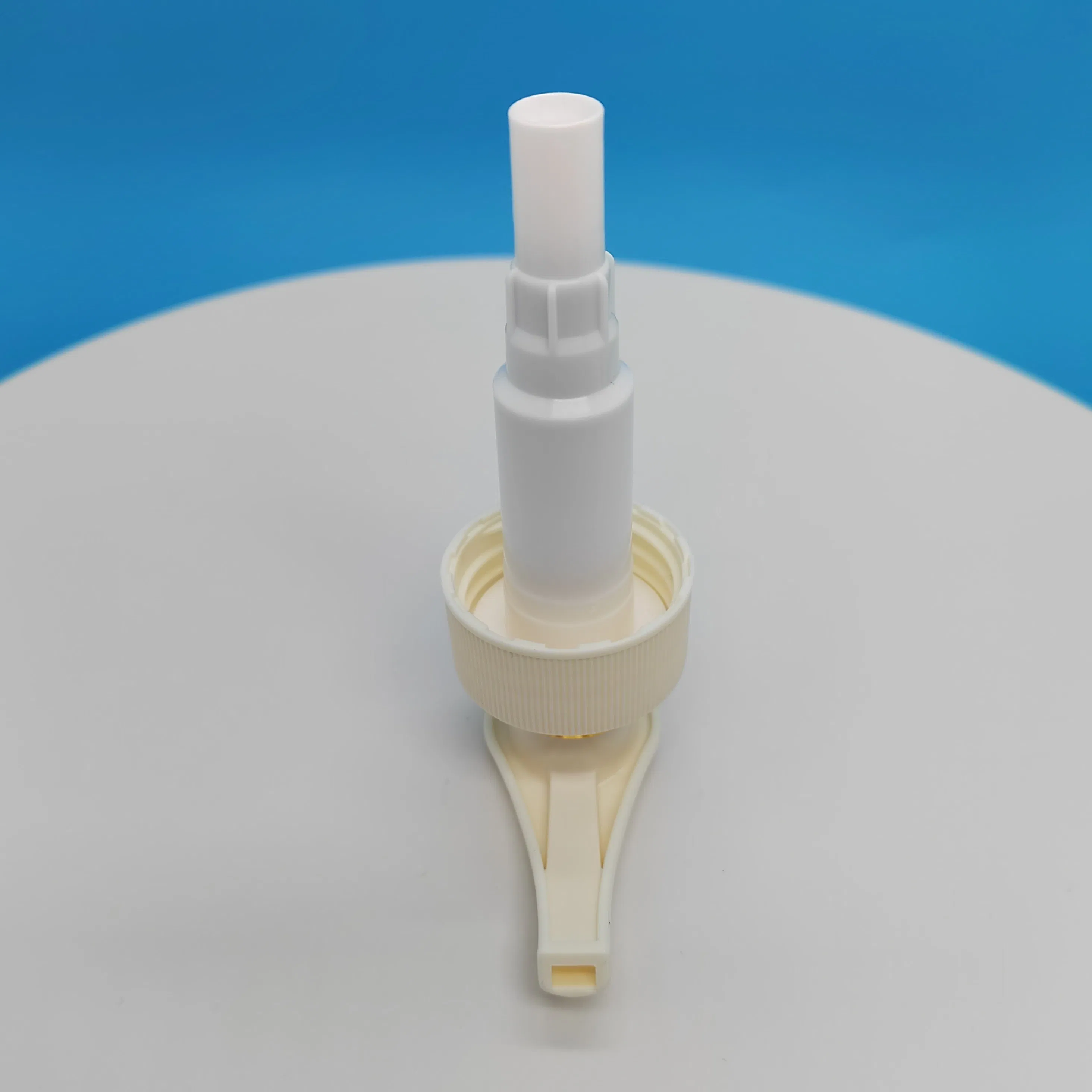 Gold Stamp Chalet 33/410 4cc Shampoo Shower Gel Plastic Lotion Pump Sprayer