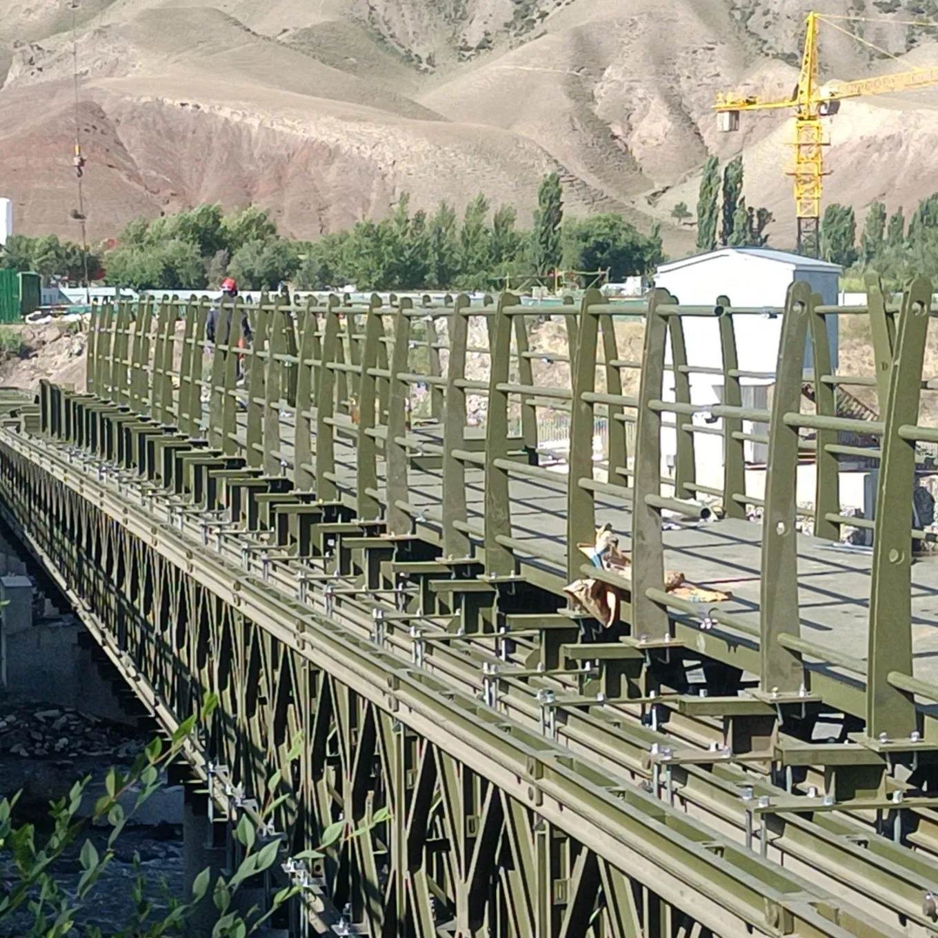 Durable Steel Stringer Bridge for Heavy Load Applications