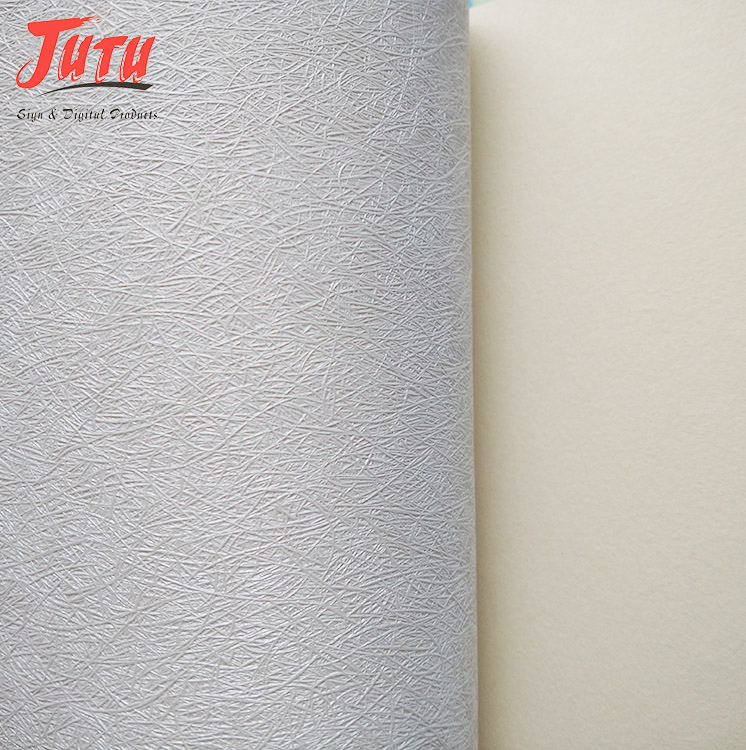 Самоклеящиеся флизелиновые обои с цветочным узором