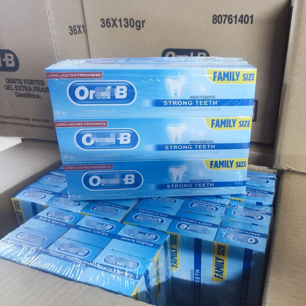 Anti-Cavity Whitening Toothpaste for Sensitive Teeth Herbal Mint Freshness