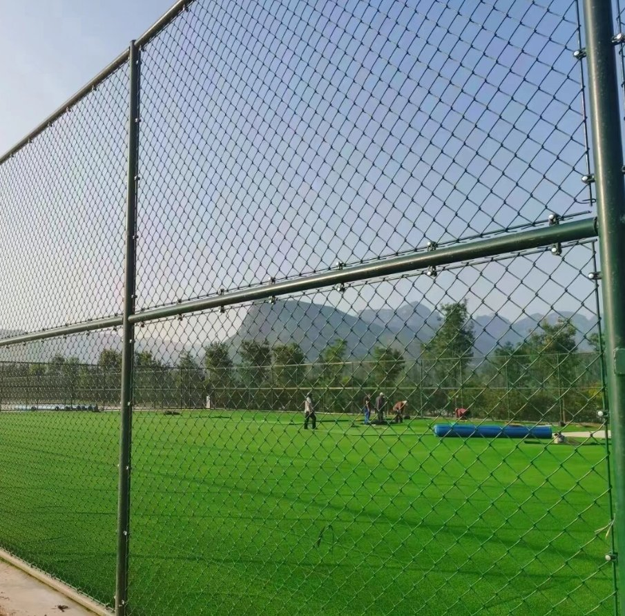 Outdoor Sports Stadium Fence Net for Soccer Basketball Court Protection Black Wire Mesh Welded Mesh