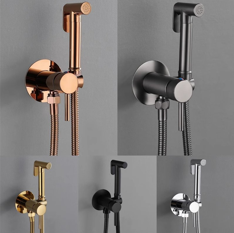 Смеситель для биде настенный с поворотной лейкой