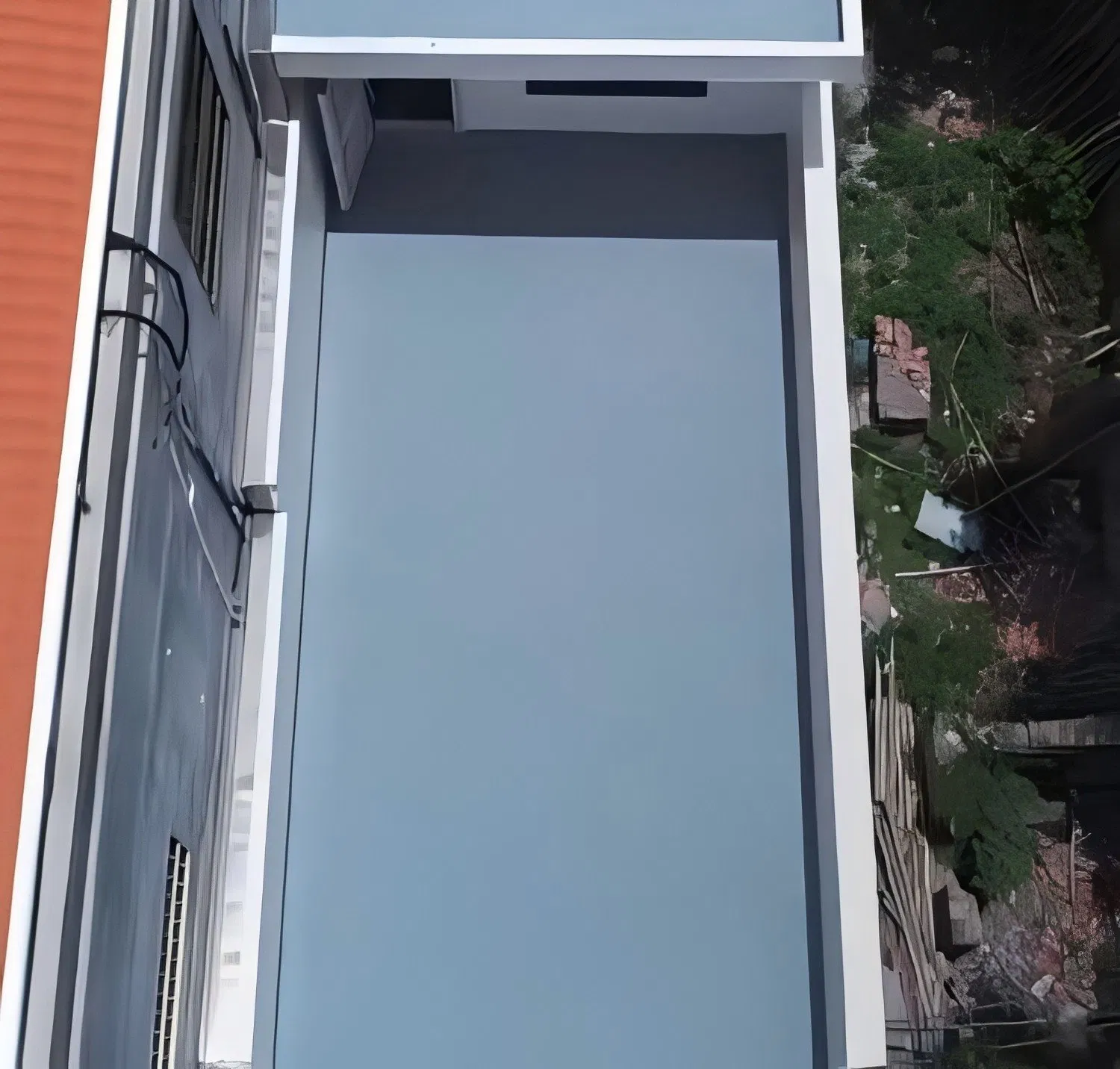  All-Weather Roof Waterproof Coating for Roofs Walls and Terraces