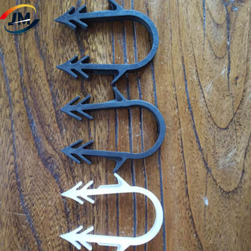 Underfloor Heating Holding Manual Pipe Staple Clips 60mm 40mm Long for 16mm and 20mm Pipes