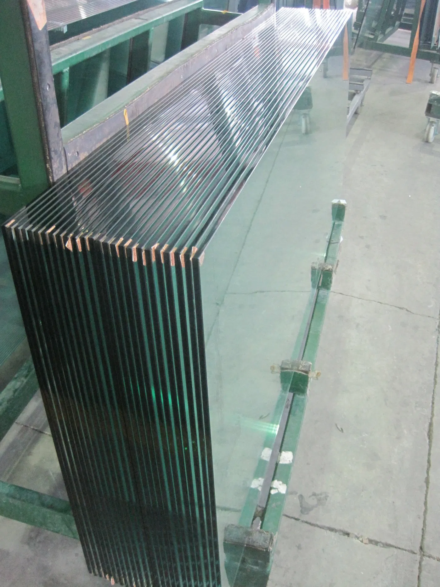 6mm 8mm Brown Grey Clear Tempered Toughened Glass for The Bathroom