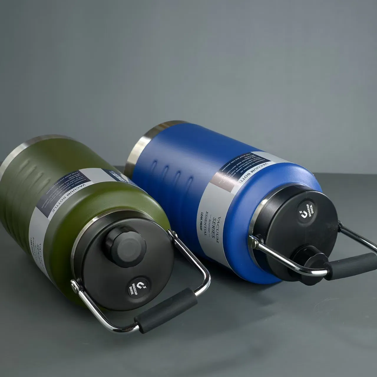 Термос-бутылка 2 л с вакуумной изоляцией и ручкой