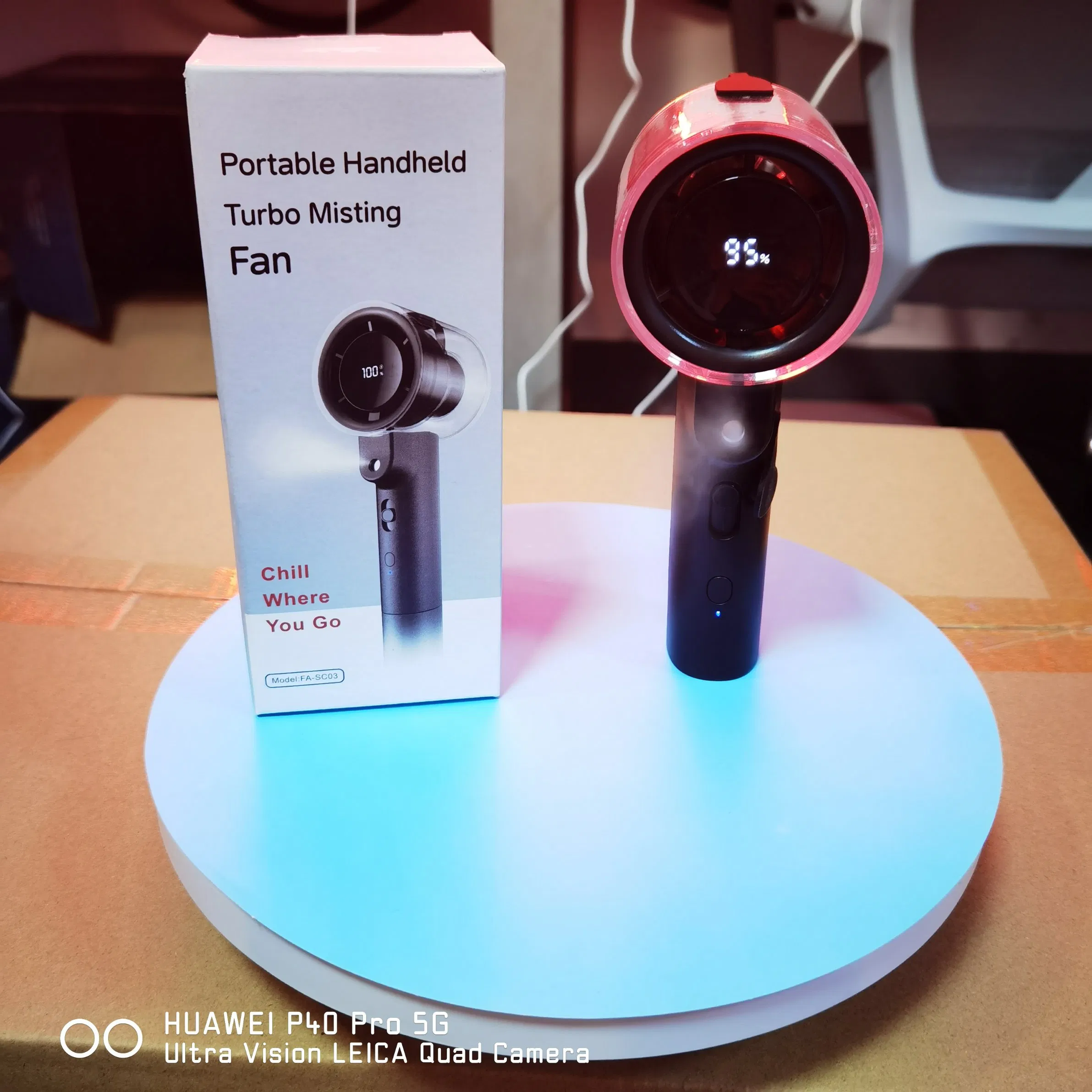 Портативный USB вентилятор с водяным туманом