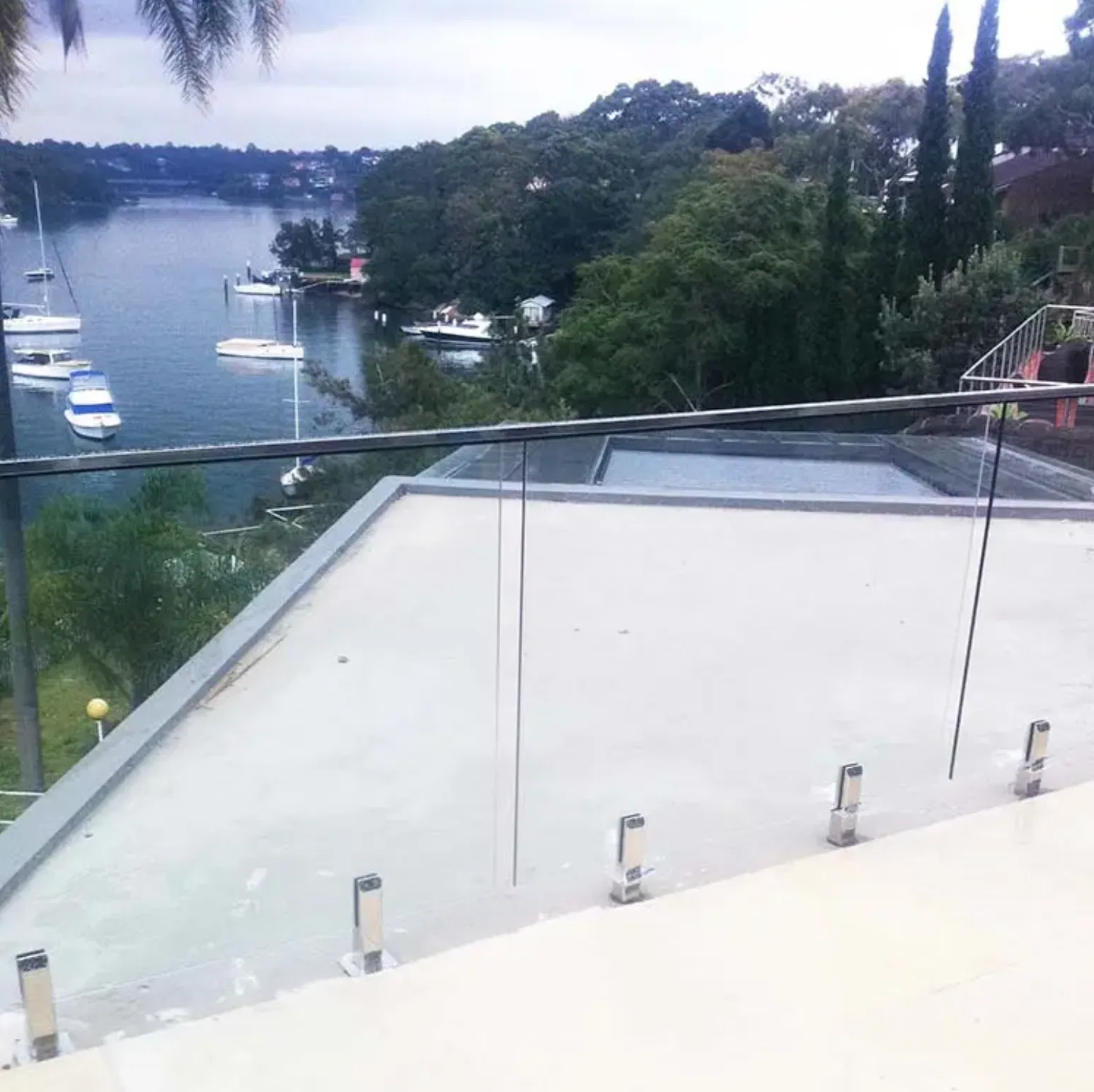 High-Quality Laminated Glass - Heat Strengthened, Free Sample Available