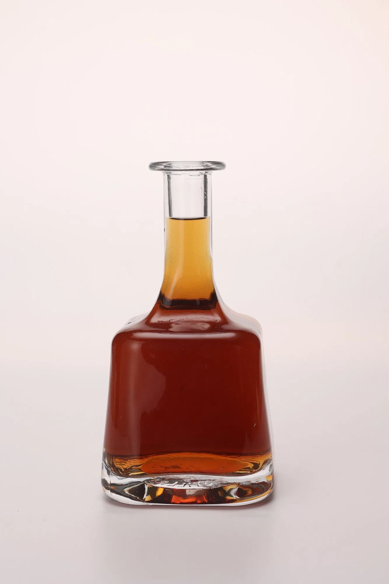 Водочная бутылка 750 мл прозрачная, оптом