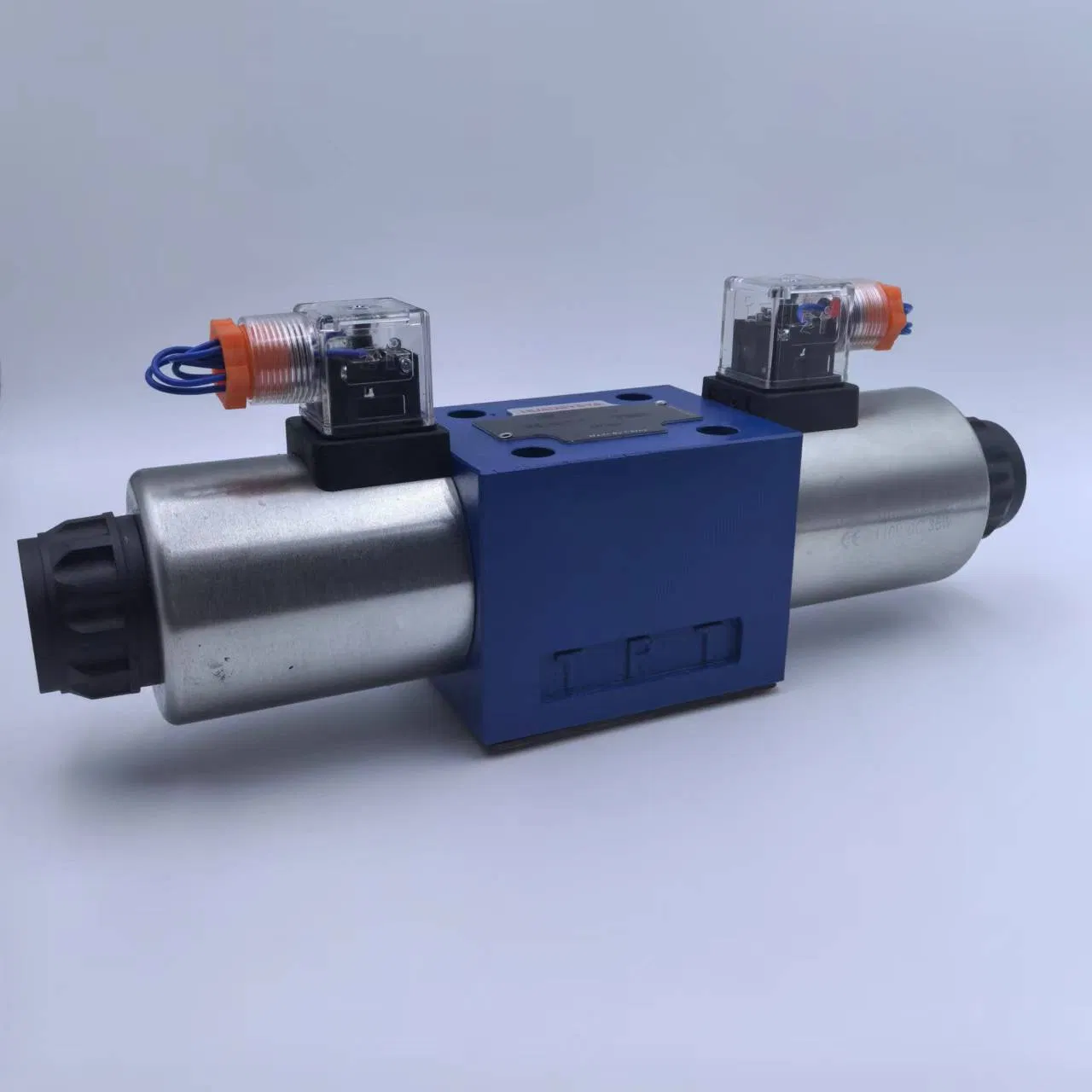Power Transmission Hydraulic Parts Hydraulic Valves 4we10d3X/Cg24n9K4/V Hydraulic Directional Control Solenoid Valve 4we6d 4we6h 4we6 4we10 4we10d