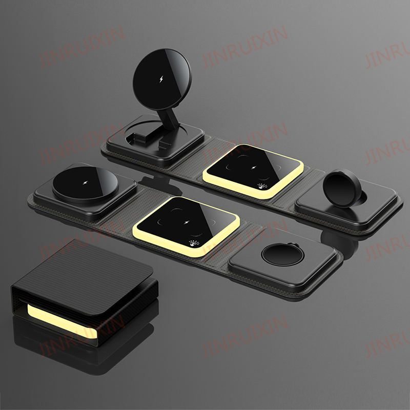 Hot Sale for Smart Phone Watch Earphone 3 in 1 Foldable Qi Wireless Charger 15W Fast Charging Travel Magnetic Wireless Charger