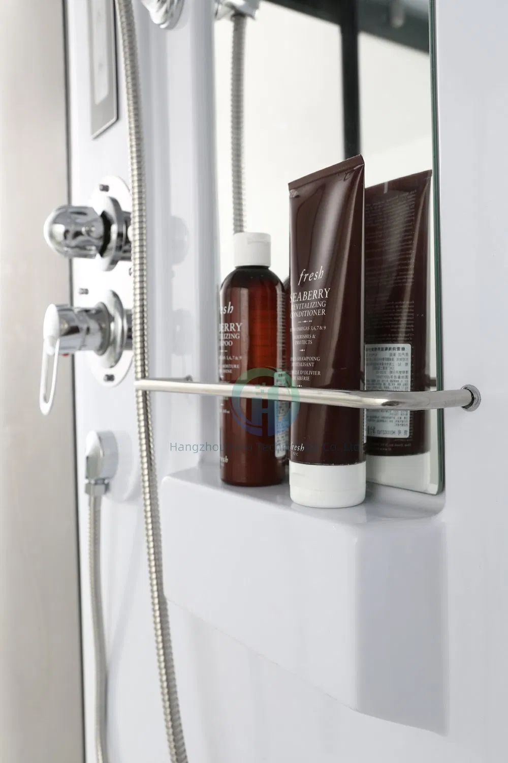 Square Tray Sleek Bathroom Solution with Prefab