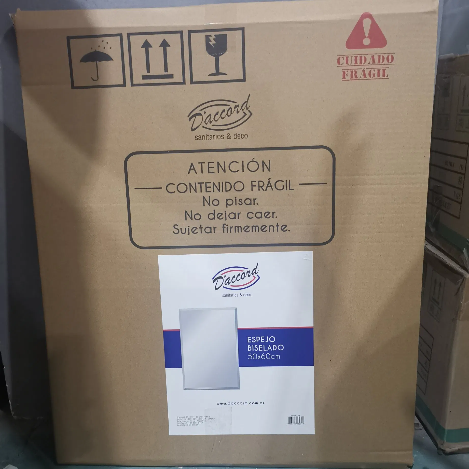 Elegant LED Lighted Makeup Mirror for Stylish Bathroom Decor