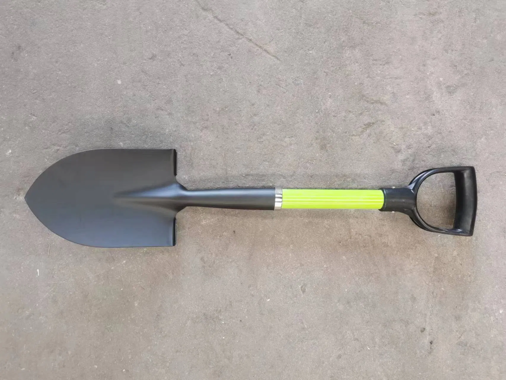 Wear-Resistant and Rust-Proof Agricultural Shovel, Orchard and Vegetable Planting Soil Loosening and Shoveling Tool