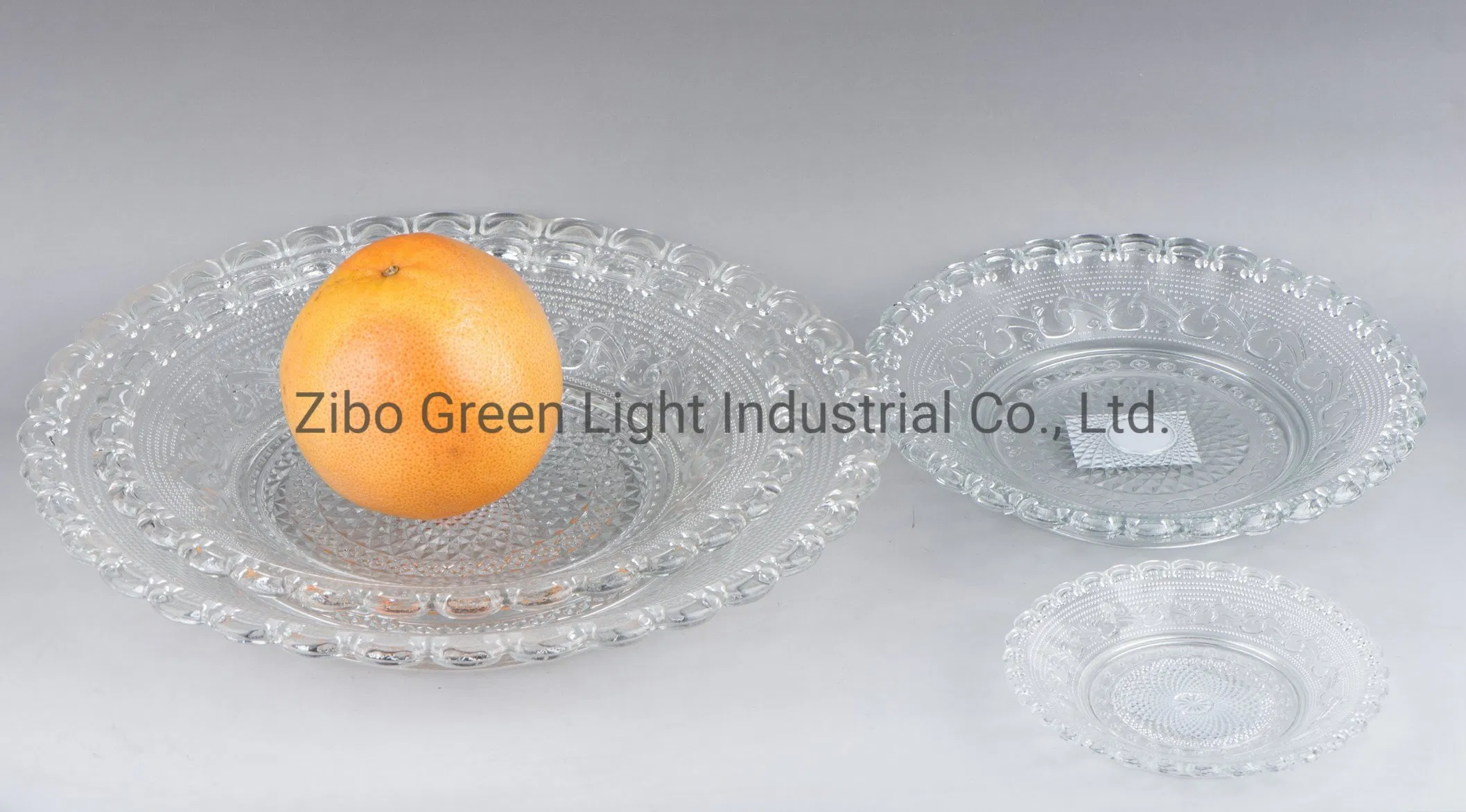 Hot Sale Home Kitchen Glass Plate with Embossed Design Glass Dish