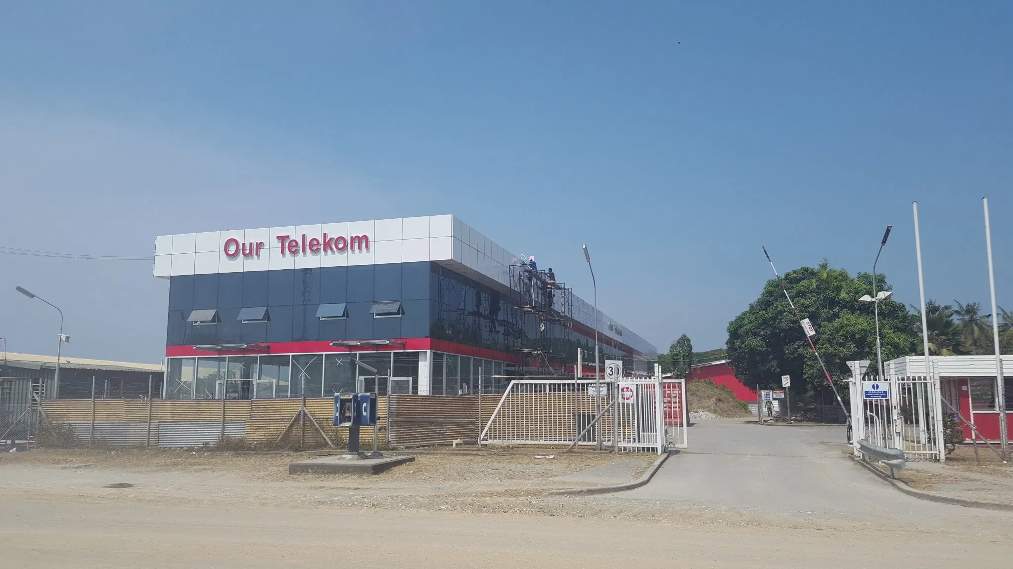 CE Certification Office in Solomon Light Steel Structure Prefabricated Building