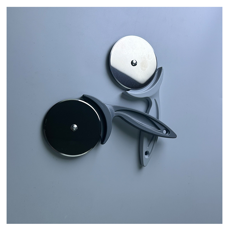 High-Quality Manual Pizza Cutter Machine with Non-Slip Handle