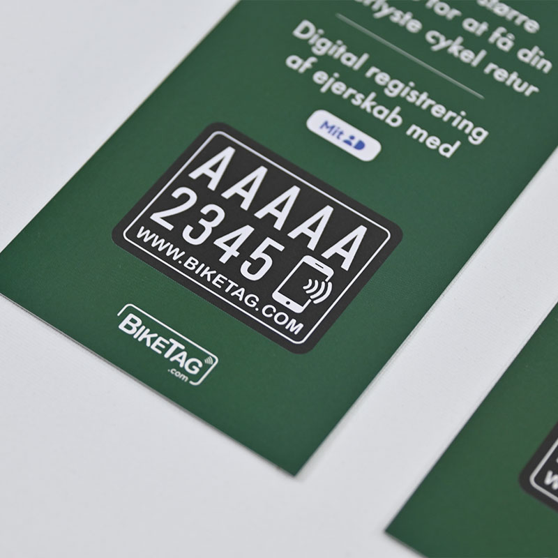 Personalized Hang Tag Labels Stylish Waterproof for Apparel Packaging Use