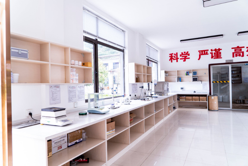 Manufacturer 750ml Spray Foam Resin PU Polyurethane Foam Insulation