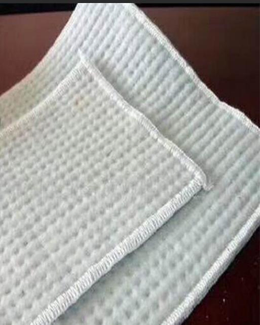 Bentonite Waterproofing Blanket Geosynthetic Clay Liner Gcl for Landfills 5500G/M2