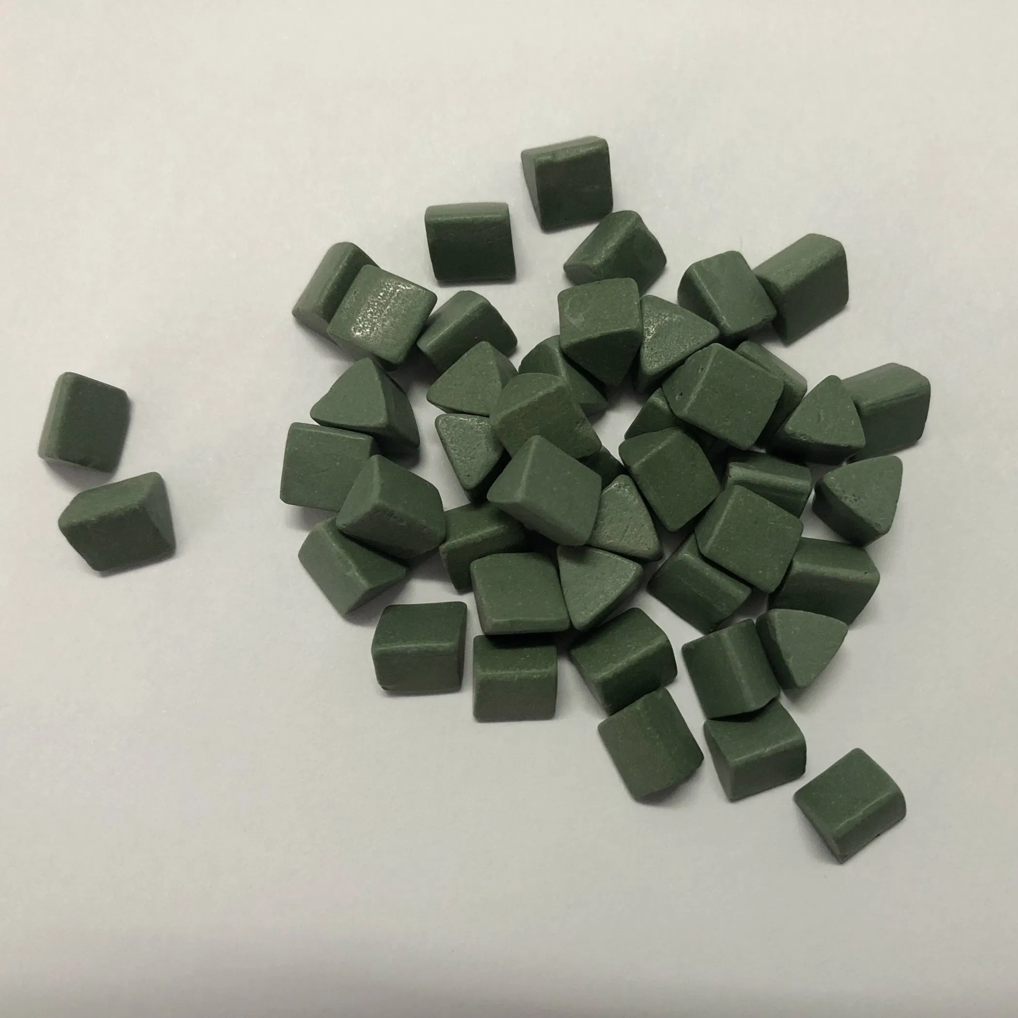 High Quality Green Ceramic Polishing Medias for Different Shape