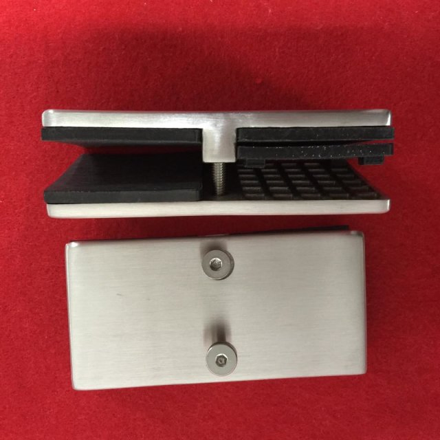 Zd Stainless Steel Glass Clamp Ss Railing Glass Clips Have in Stock Modern Design Glass Clamps