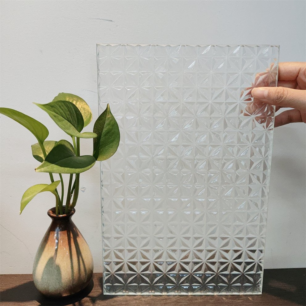 Ultra Clear Custom Hot Melt Glass/Beautiful Style Fused Pattern Glass
