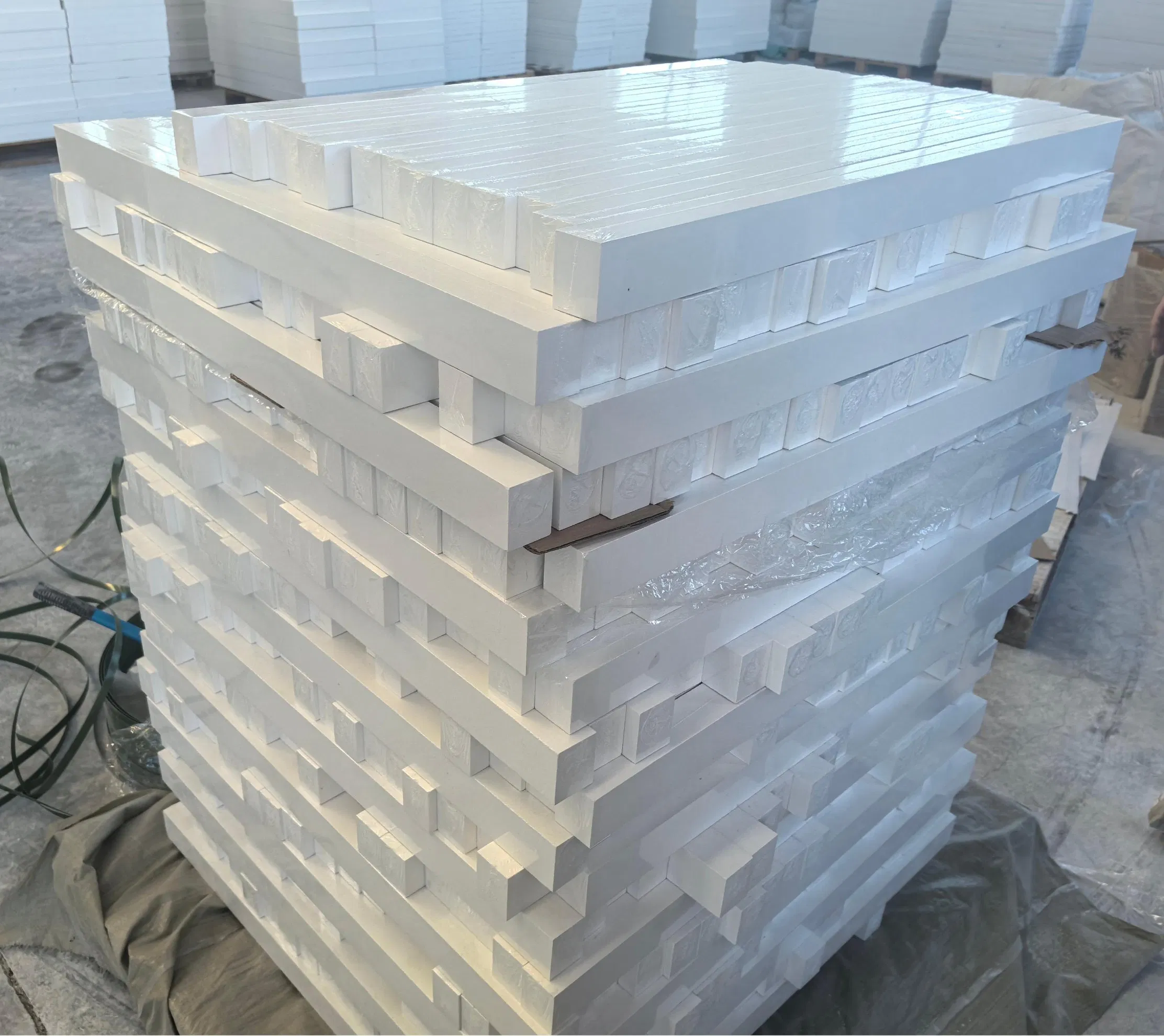 High Density Non Asbestos Fire Rated Installation Fiber Reinforced Wall Acoustic Sheet Refractory Gypsum Panel Fireproof Plate Calcium Silicate Ceiling Board