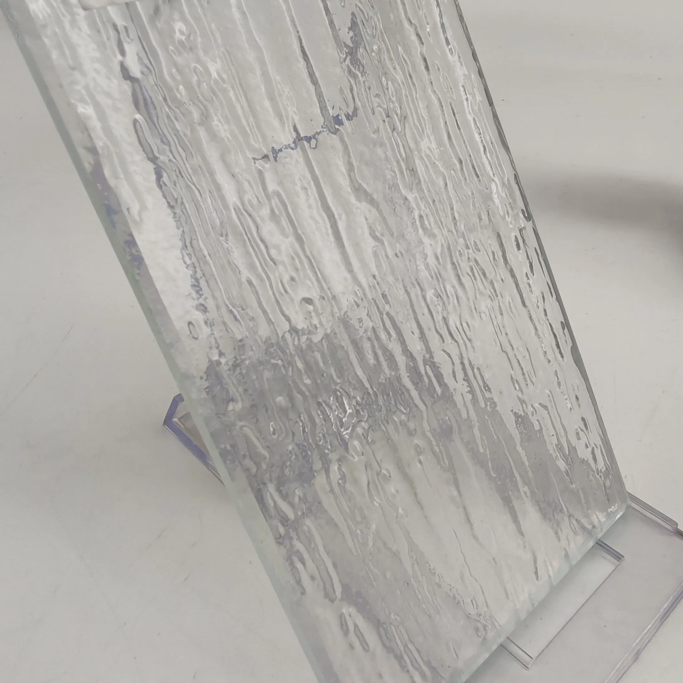 Ultra White Fused Glass for Modern Interior Styling