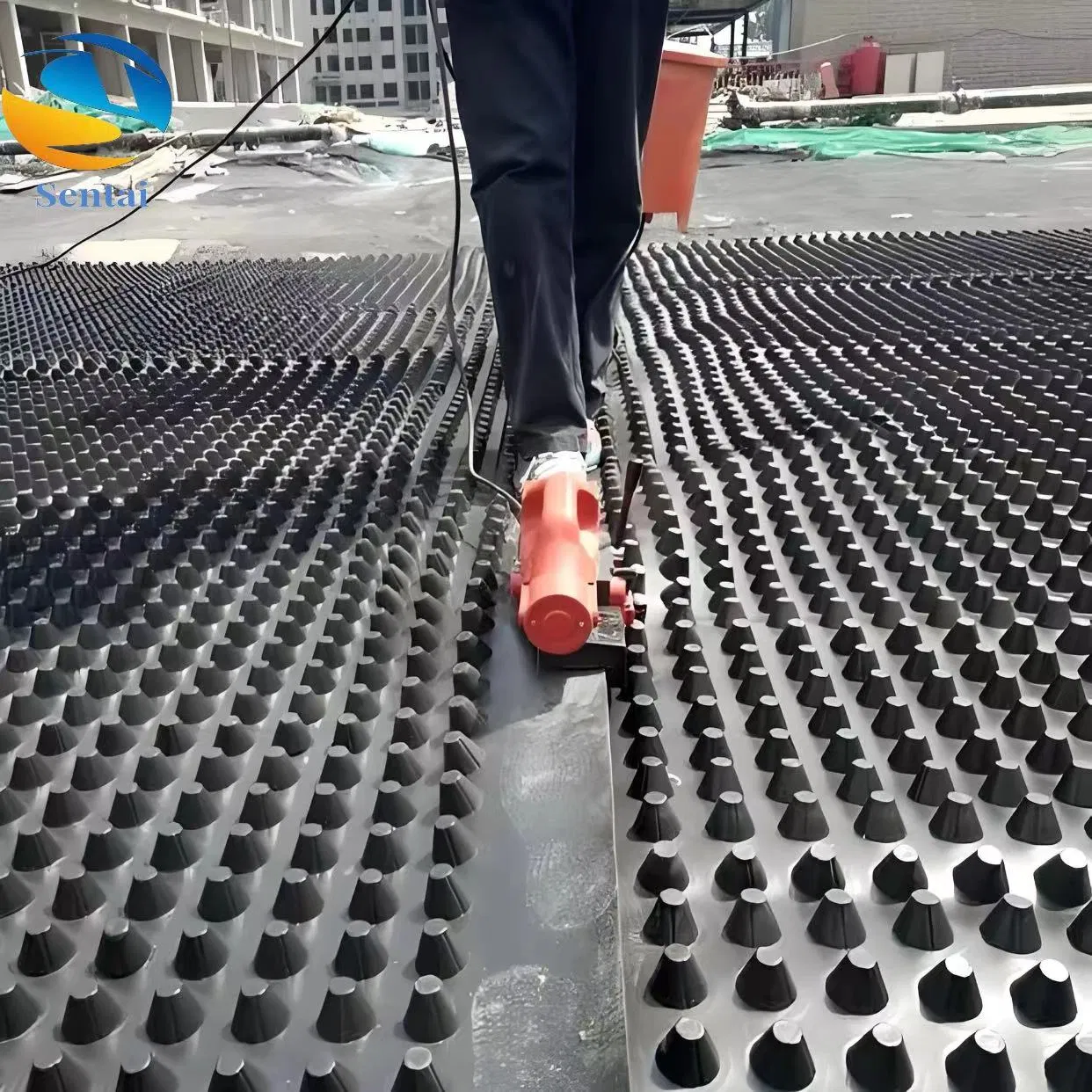 Municipal Engineering Airport Runway Base Isolation Waterproof HDPE Drainage Board Black Drainage Board on The Basement Ceiling