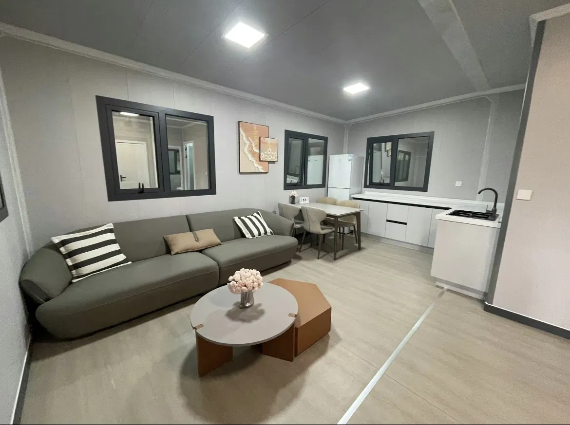 20FT 40FT Customized Luxury Movable Prefab Expandable Container House