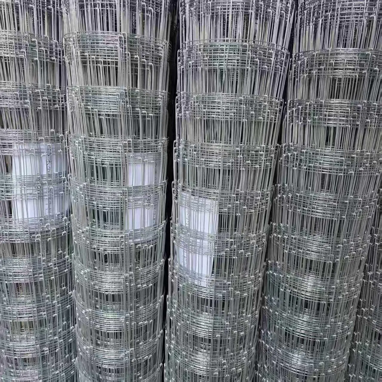 Long-Lasting Premium Wire Ranch Herd Cattle Fence