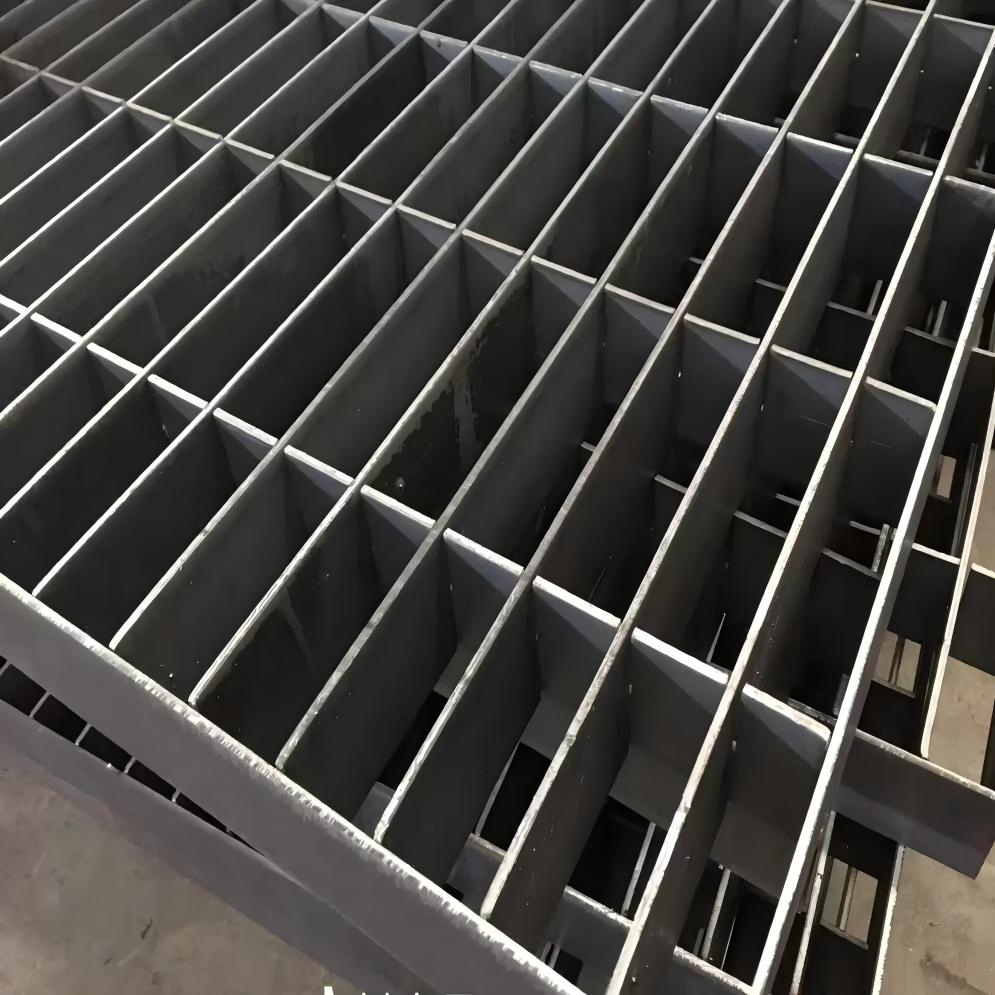 30X3mm Catwalk Hot DIP Galvanized Metal Bearing Bar Grid Steel Bar Grating for Treads Trench Drainage Cover
