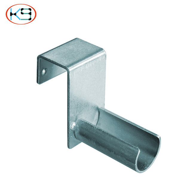 Metal Mounting for Fifo Pipe Rack