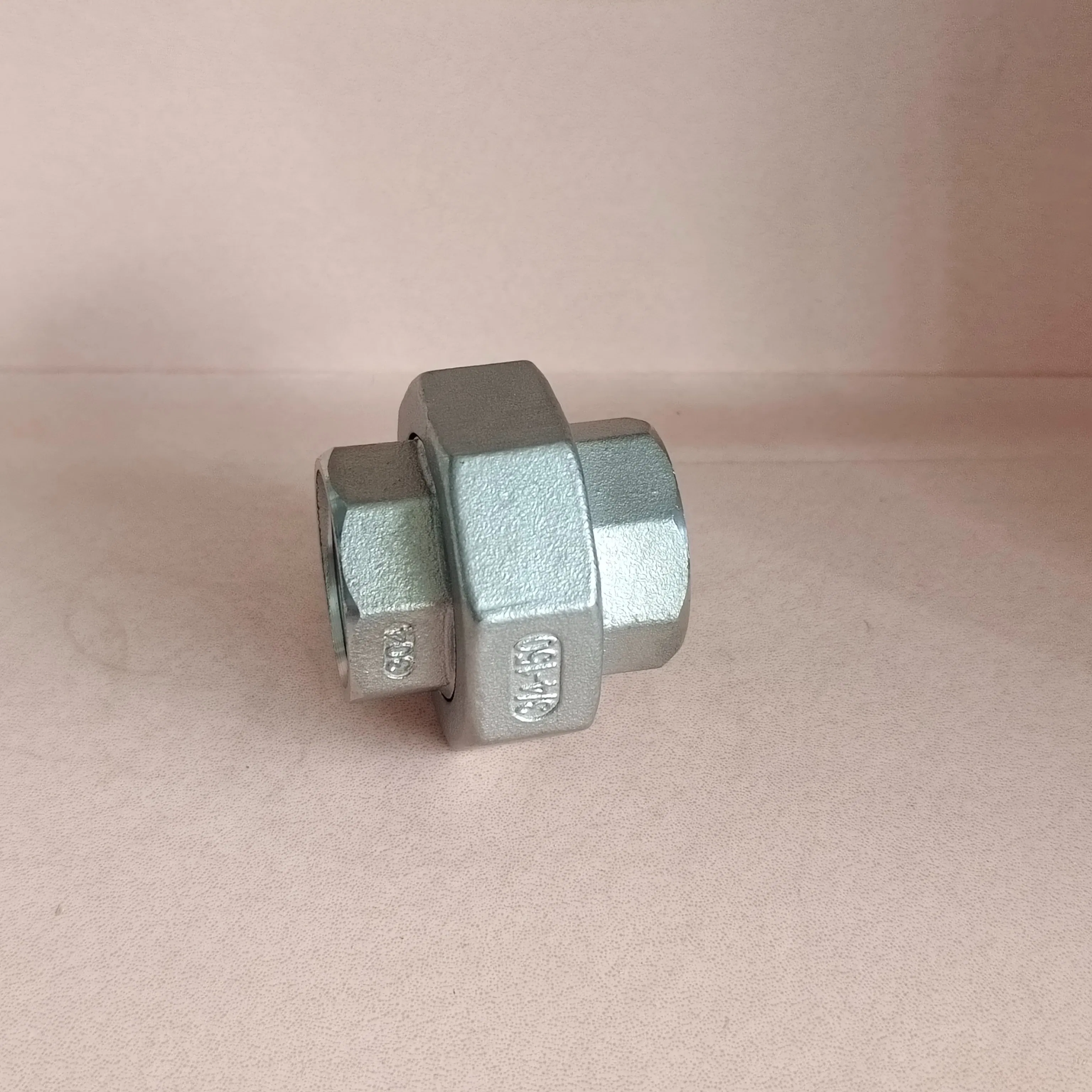 China Manufacture Connector Hexagon Solid Coupling Casting Pipe Fitting 304/316 Stainless Steel Union