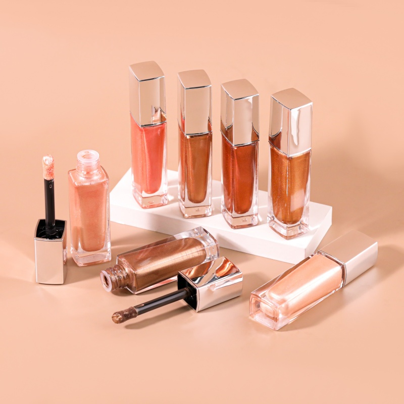 Luxurious Highlighting and Contouring Liquid for Sculpted Features