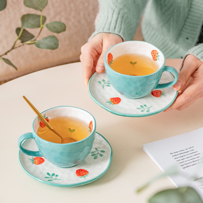 Элитный кофейный сервиз из фарфора с блюдцем