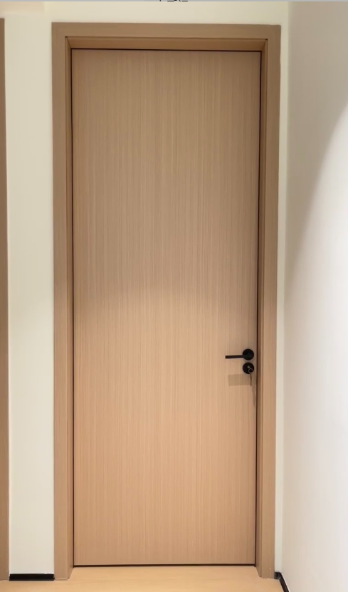 Natural Wood Color Eco-Friendly and Durable Wooden Door