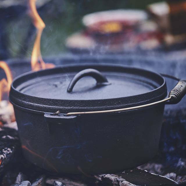 3 Legs Cast Iron Camping Dutch Oven Fire Pot for Outdoor Campfire Cooking and Garden Cooking