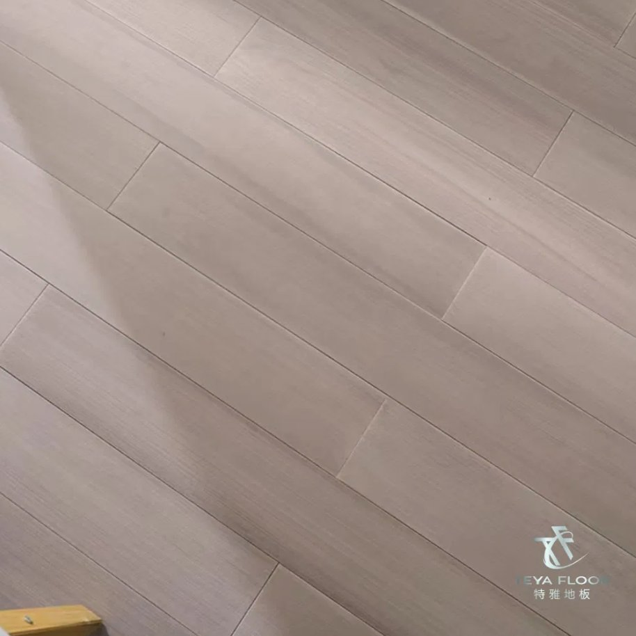 18 mm thickness Solid Locust Light Grey Color Flooring Solid Engineered Wood Flooring for Hotel