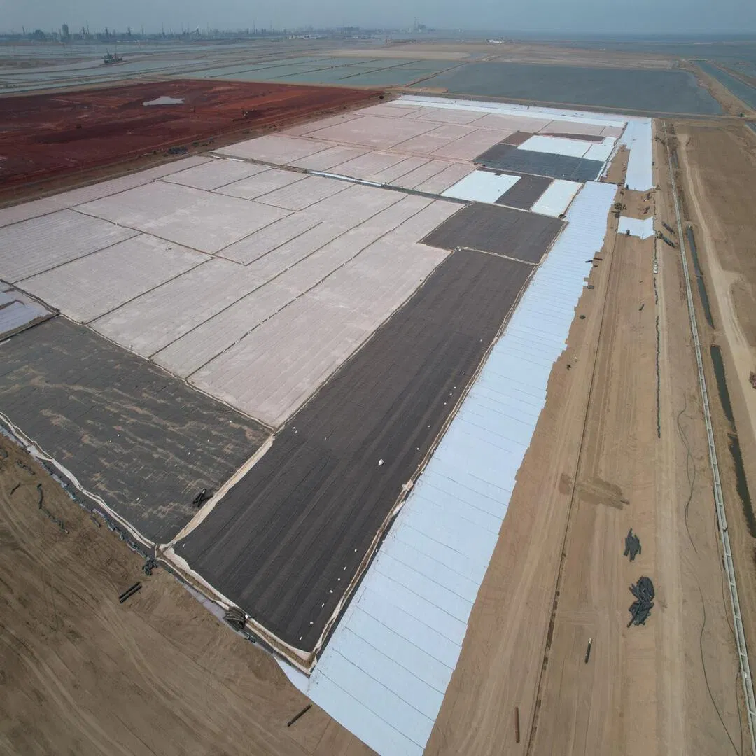 (GCL) Geosynthetic Cay Liners 4500GSM --6500GSM