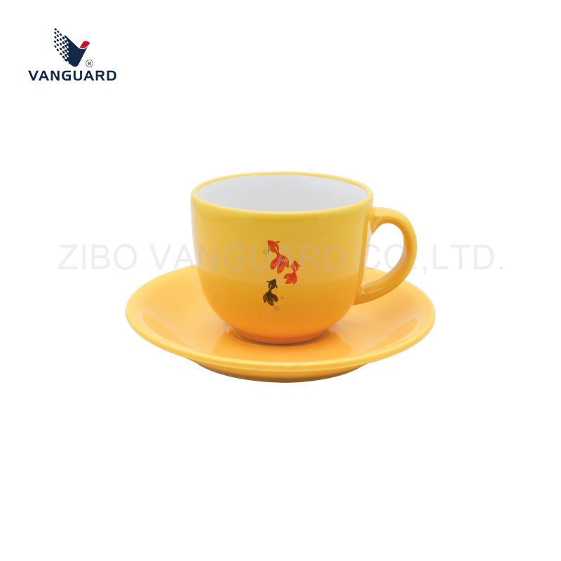 Фарфоровая чашка с блюдцем, цветной дизайн