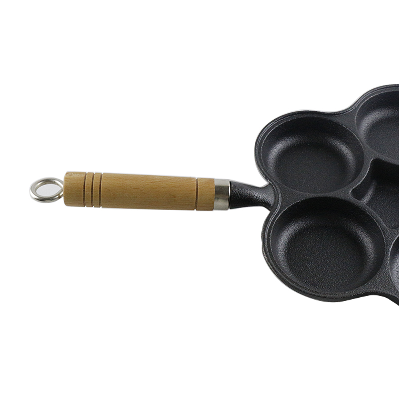 Чугунная форма для тефтелей на 6 ячеек со съемной ручкой